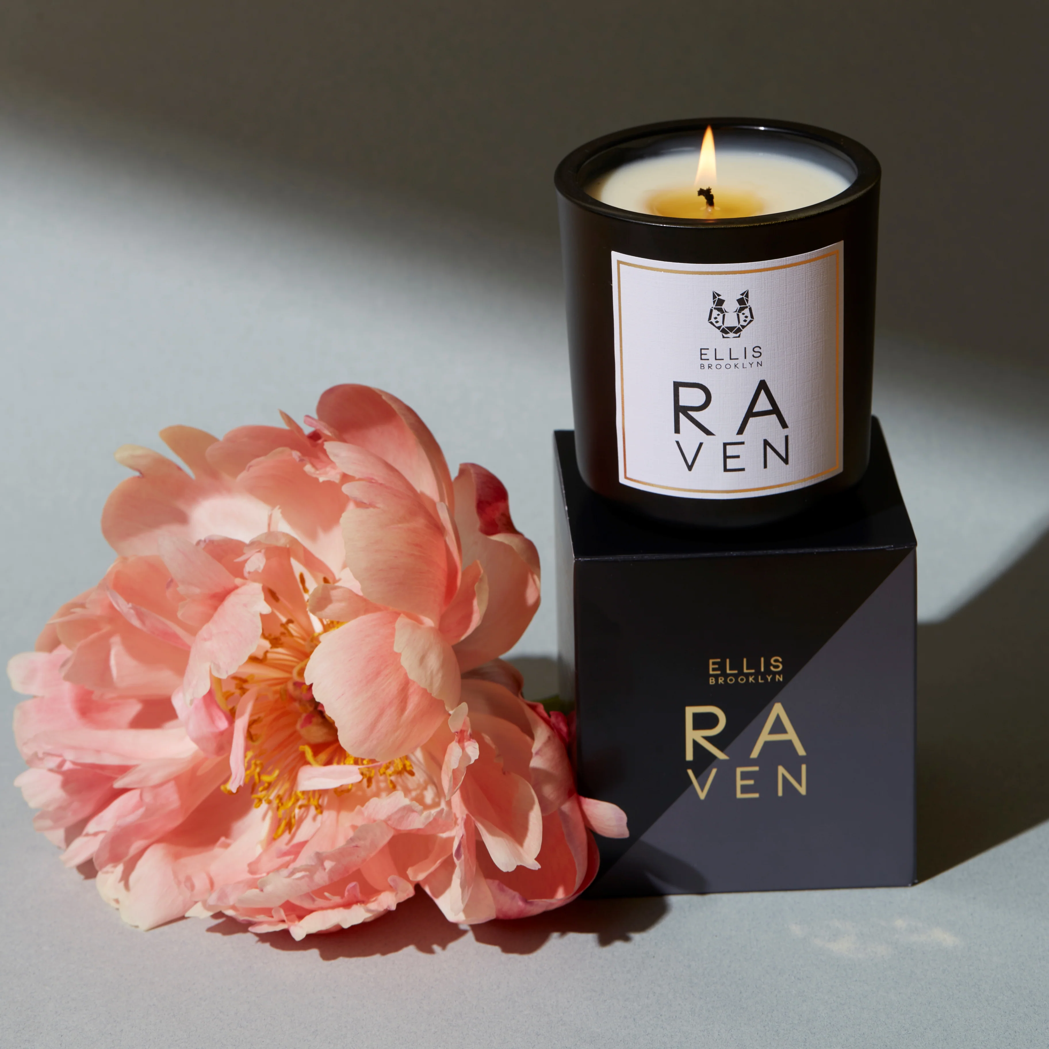 RAVEN Terrific Scented Candle - Image 3